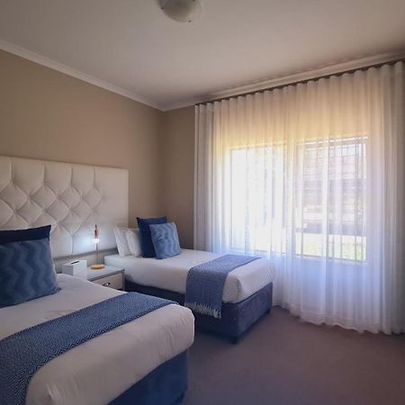 2 On Lismore Guesthouse Tokai Eksteriør bilde