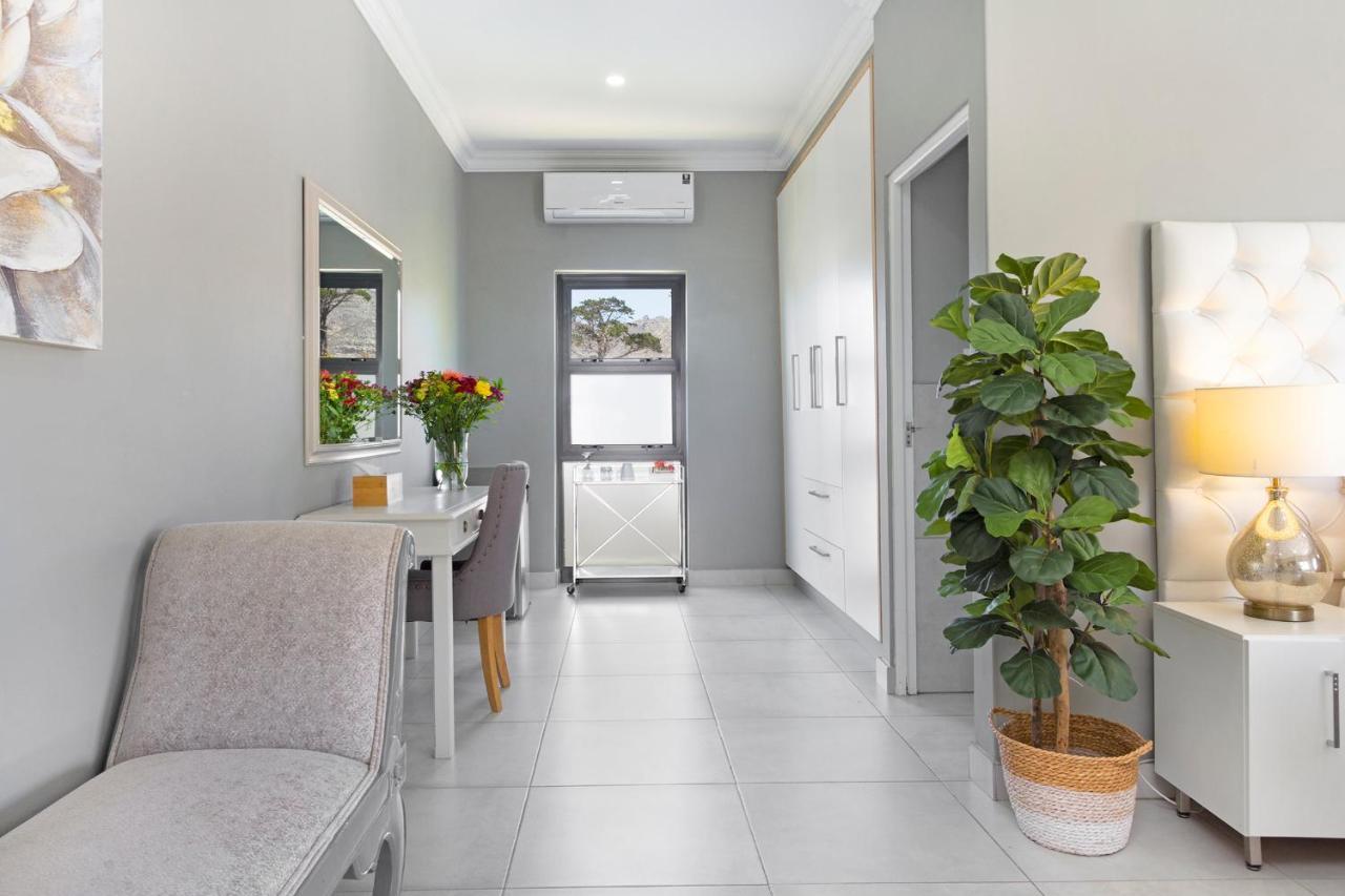 2 On Lismore Guesthouse Tokai Eksteriør bilde