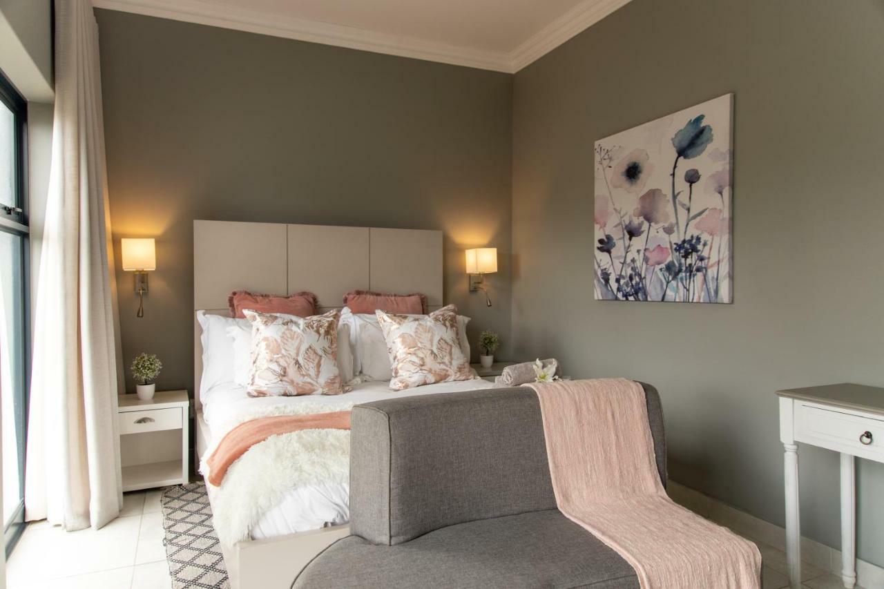 2 On Lismore Guesthouse Tokai Eksteriør bilde