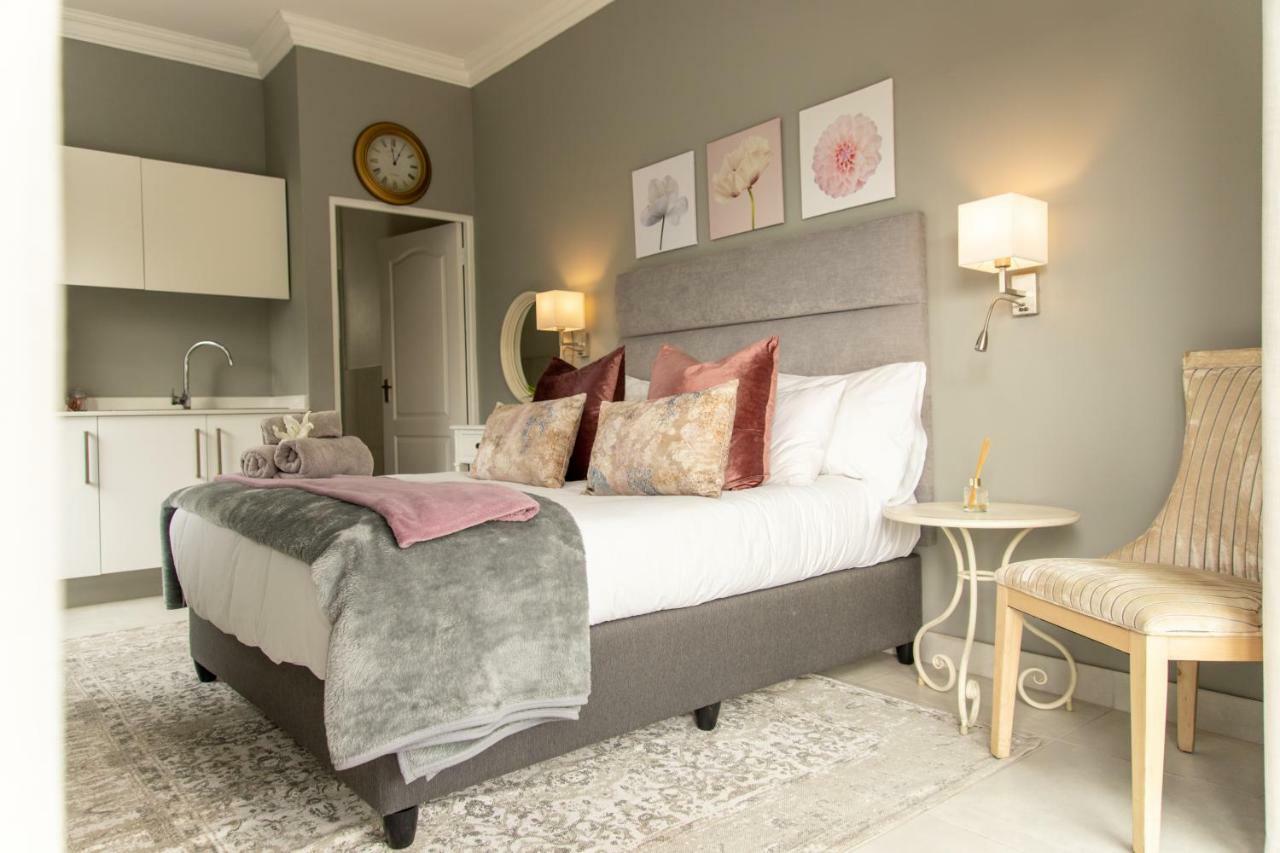 2 On Lismore Guesthouse Tokai Eksteriør bilde